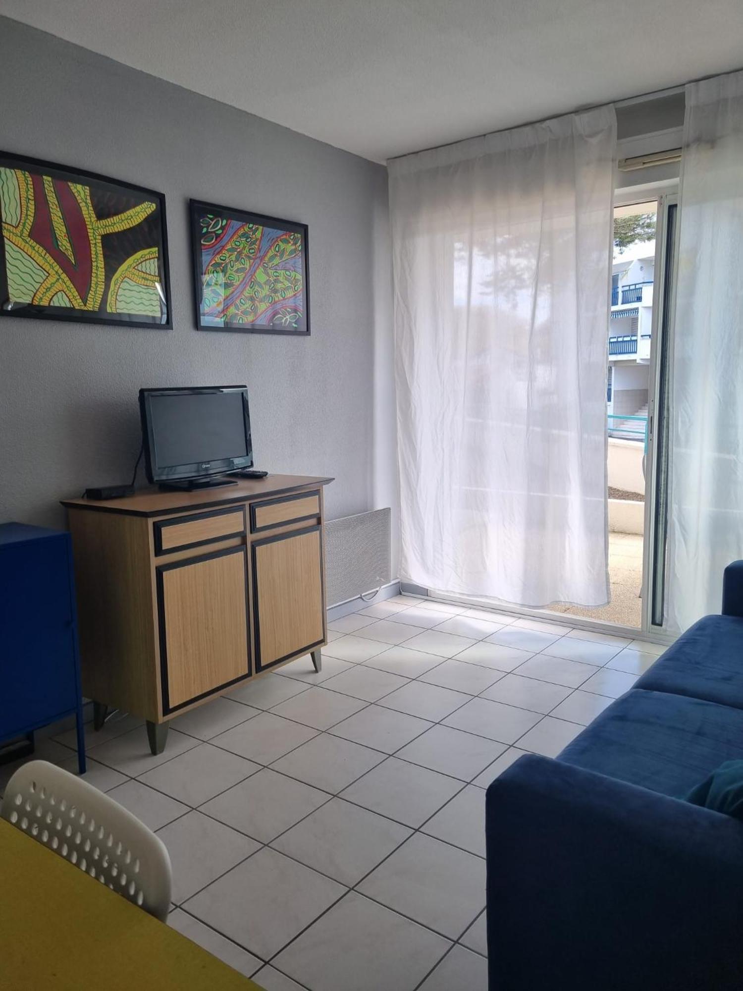 Appartement Du Golf Terrasse Piscine Tout A Pied Сибур Экстерьер фото